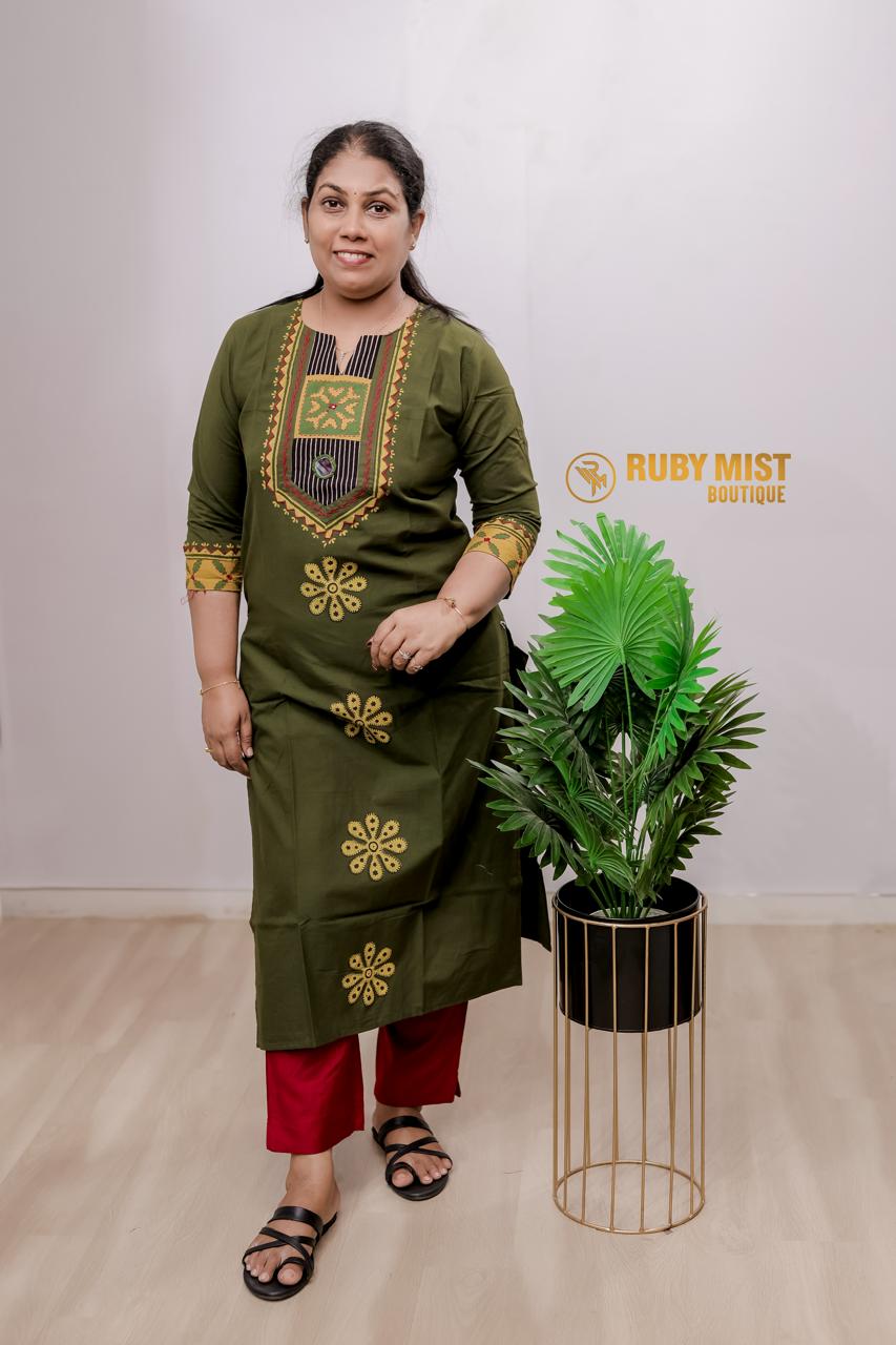 Women's Cotton Kurti Embroidered Neck Detailing - Image 3